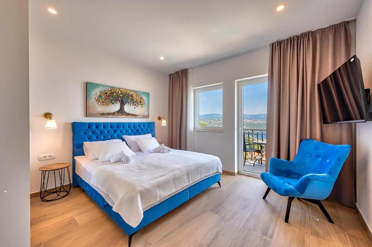 Villa Esarjo With Heated Pool And Sea View Veprinac