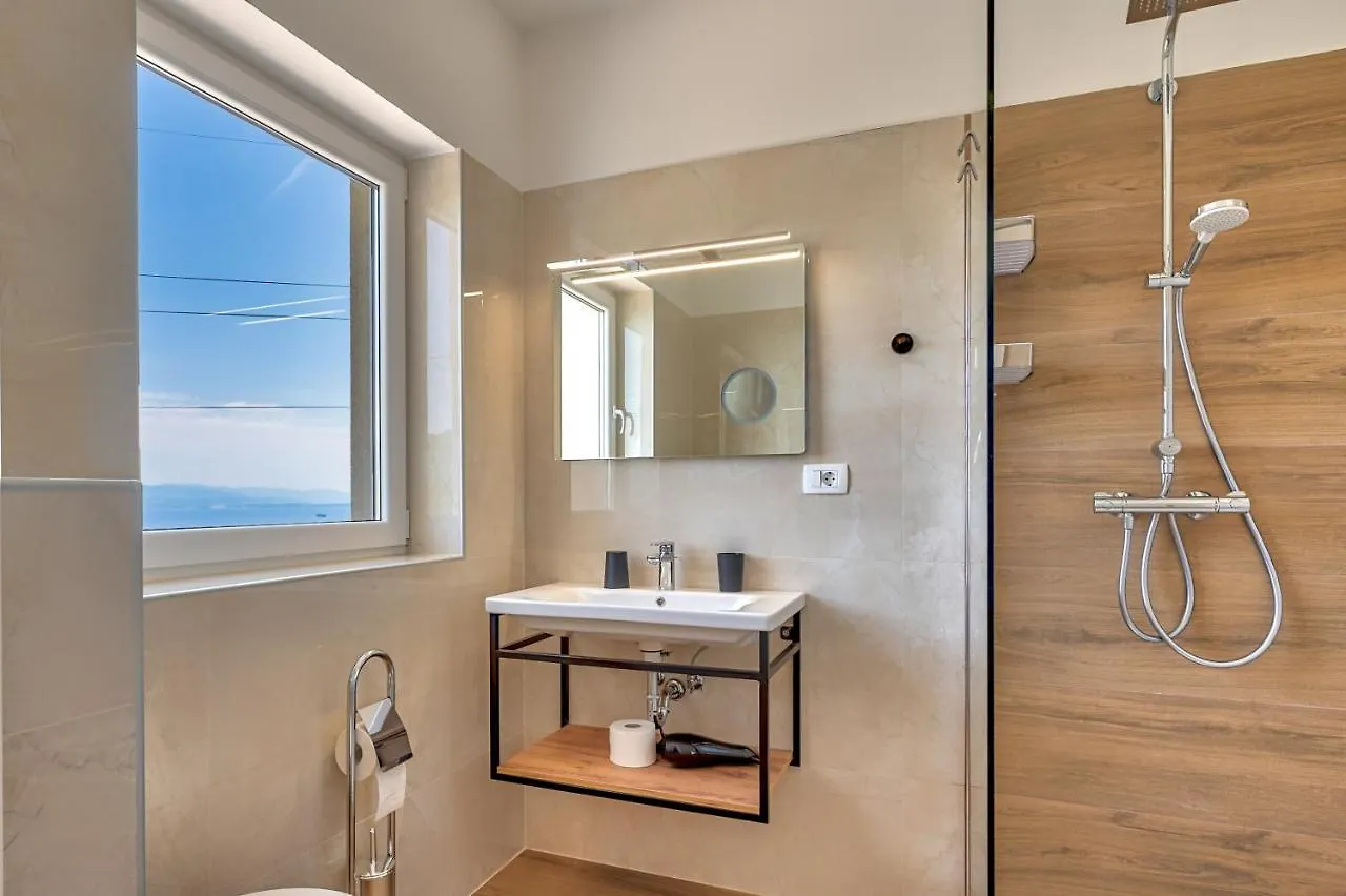 Villa Esarjo With Heated Pool And Sea View Veprinac
