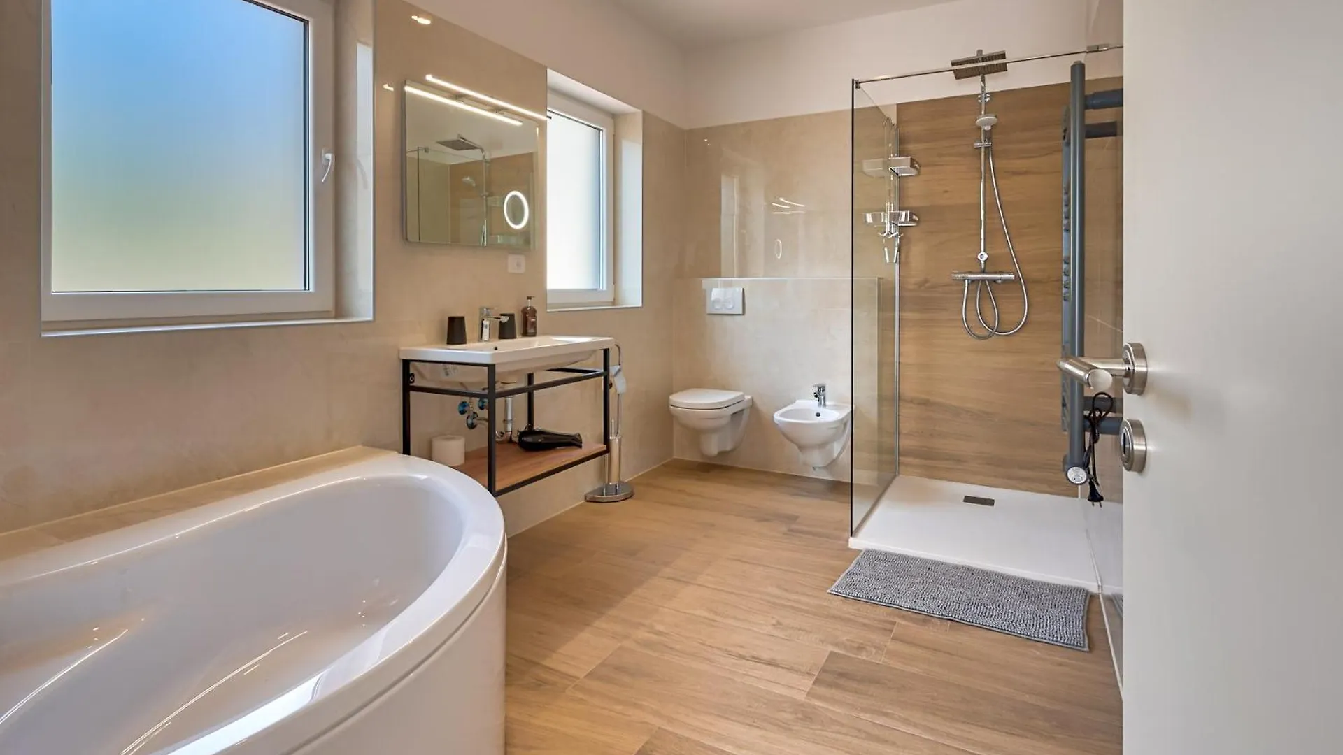 Villa Esarjo With Heated Pool And Sea View Veprinac