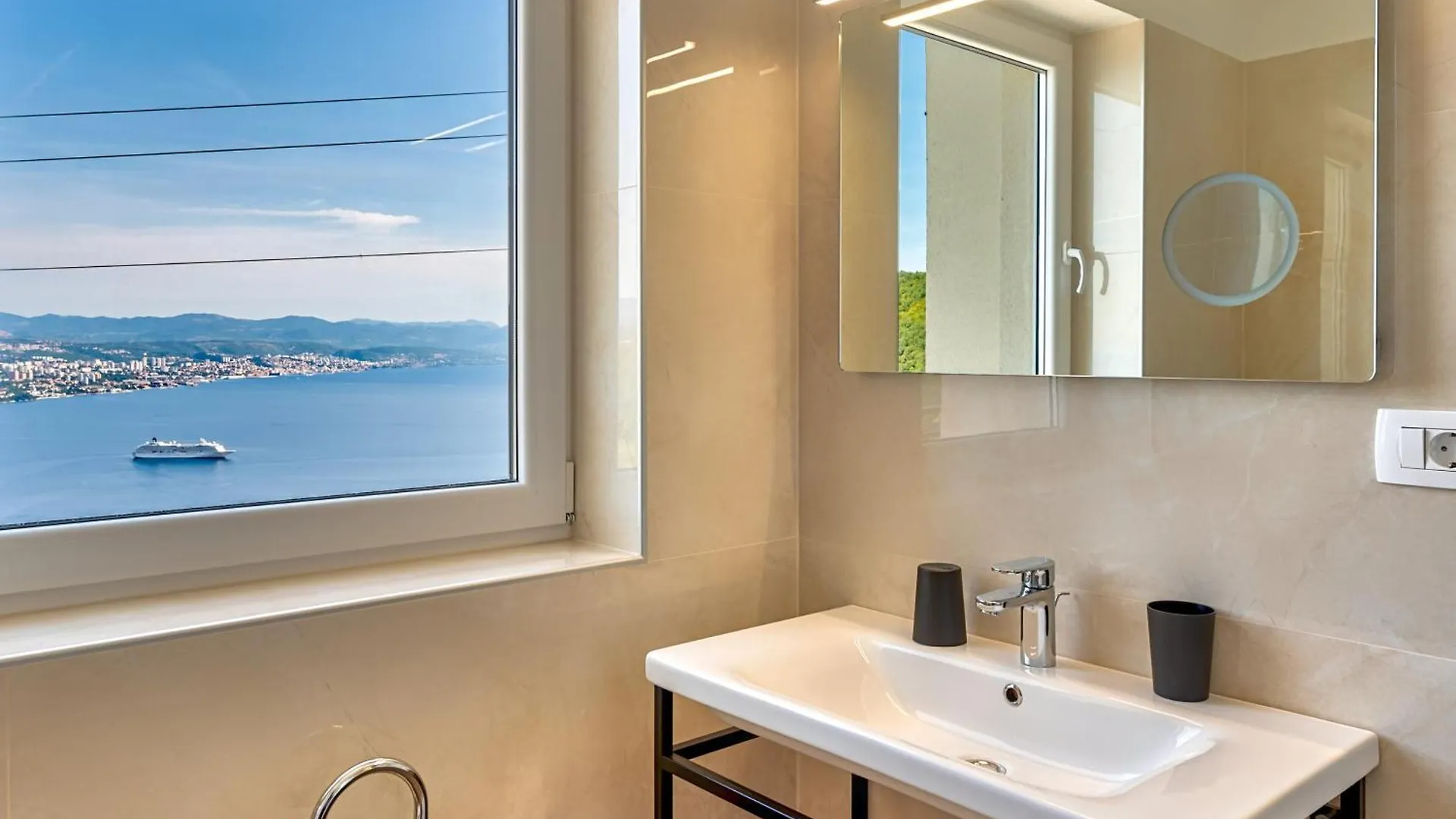 Villa Esarjo With Heated Pool And Sea View Veprinac