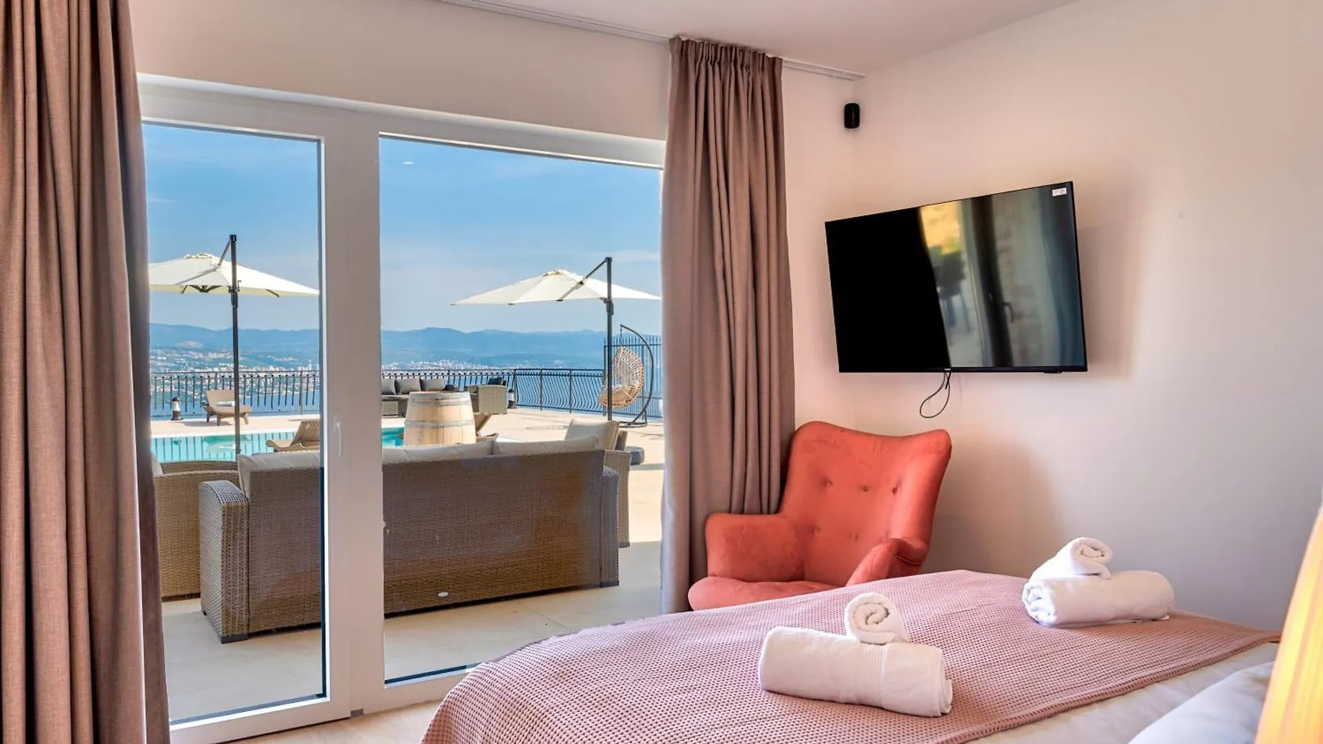 Villa Esarjo With Heated Pool And Sea View Veprinac Croatia